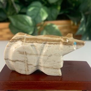 Zuni Mountain Lion Fetish Figurine Native American Animal Carving Turquoise Eyes